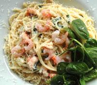 Pasta med räkor och spenat