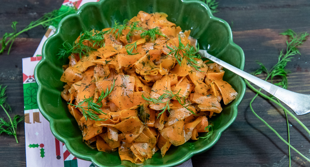 Lägg upp i skål, glasburk eller fat och servera. Garnera gärna med färsk dill. 