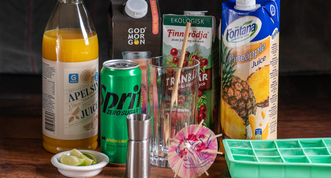 Till drinken behöver du apelsinjuice, Sprite, grapefruktjuice, tranbärsjuice, mangojuice, lime samt is. 