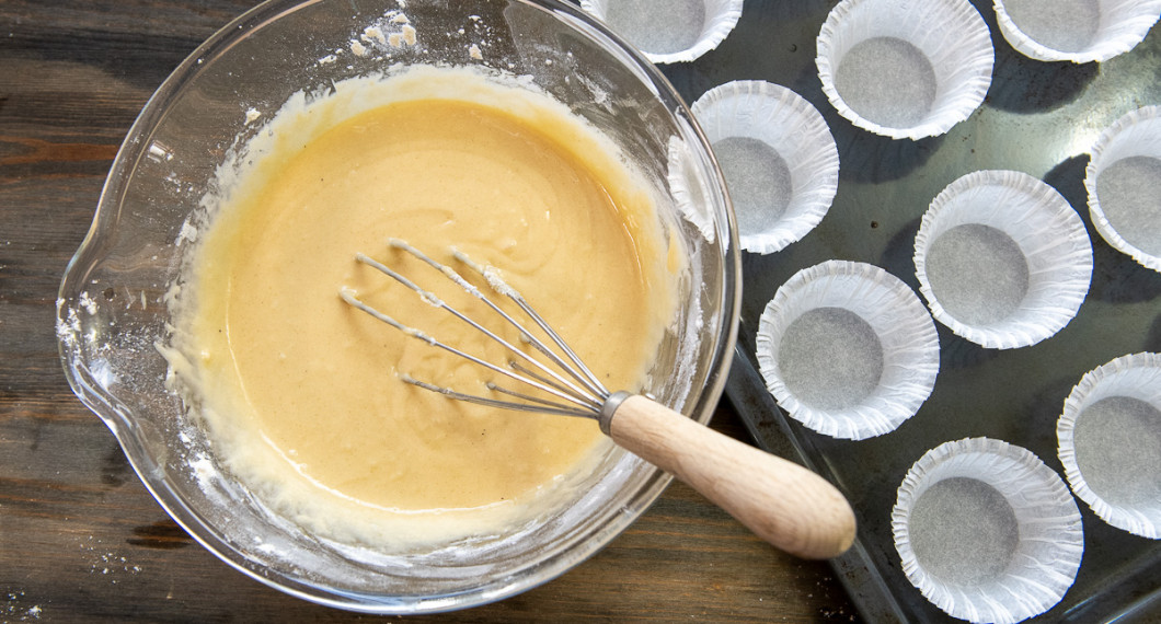 Rör ihop till en jämn smet. 