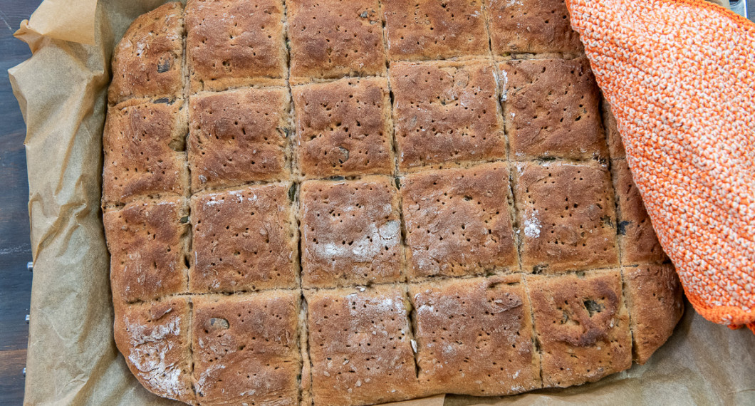 Grädda i 20-25 minuter i mitten av ugnen på 225 grader vanlig ugn.