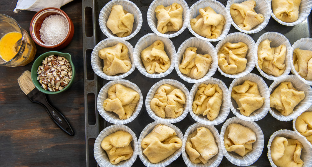 Låt jäsa övertäckta i 2 timmar. 