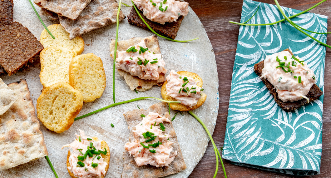Du kan välja en sorts bröd eller blanda och ta lite olika bröd och kex. 