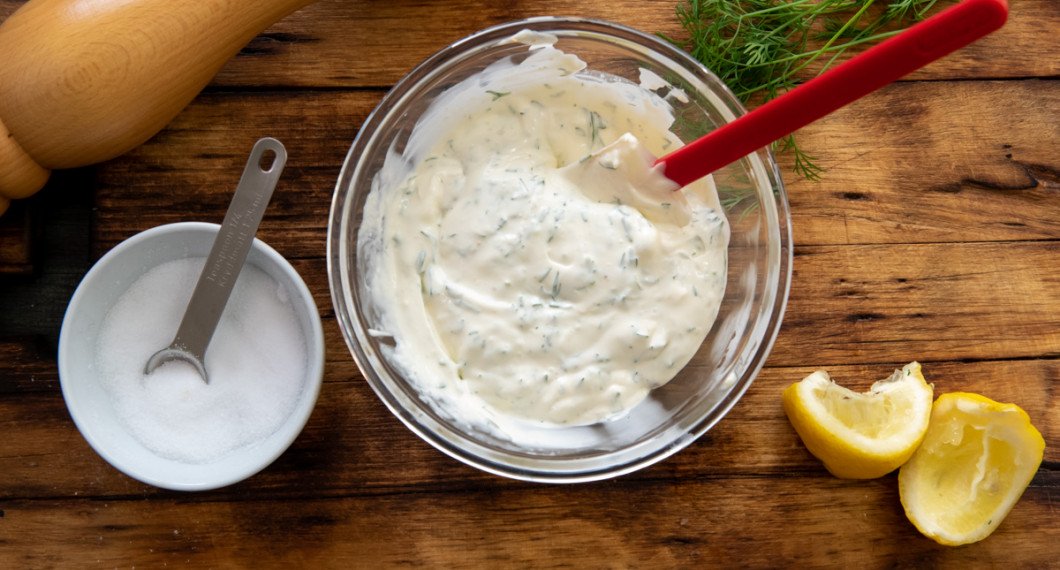 Smaka av med salt, vitpeppar samt pressad citron. 