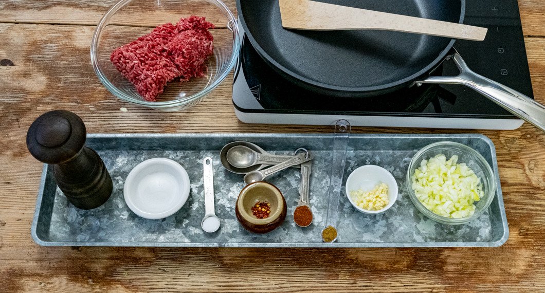 Ingredienser till köttfärsfyllning