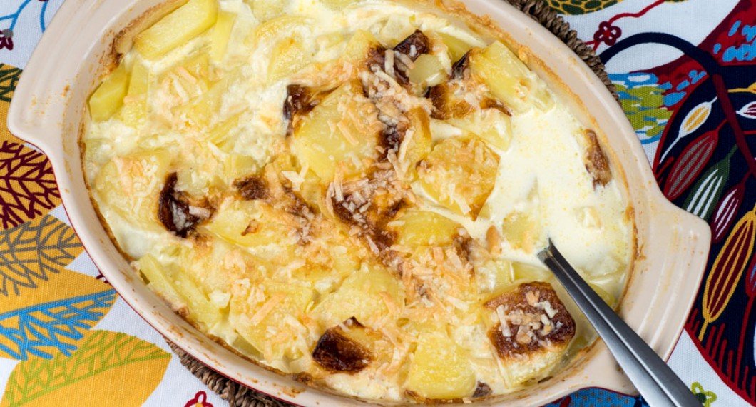 Fransk potatisgratäng med grädde och vitlök