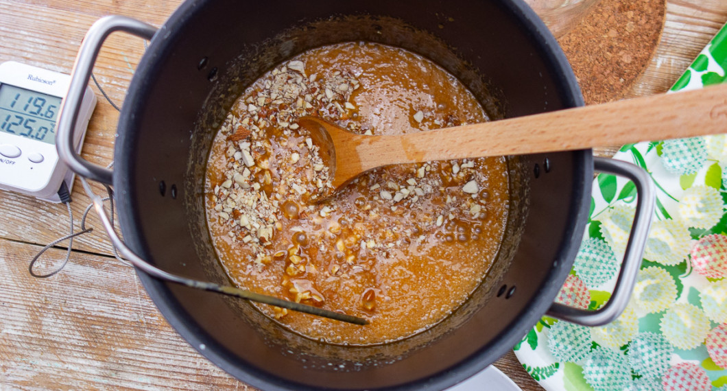 På slutet kan du tillsätta hackad mandel om du önskar ha det i. 