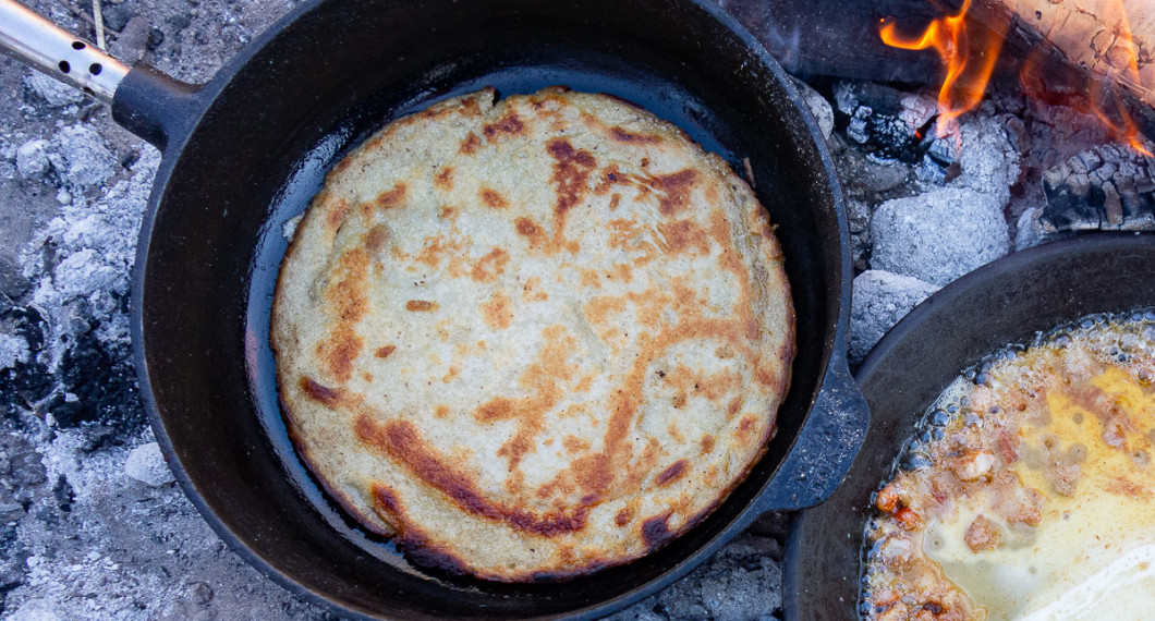 Vegetarisk variant kan du steka utan fläsk och servera med lingon. 
