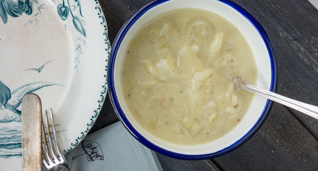 Löksås kan även garneras med lite hackad persilja - som jag glömt här :)