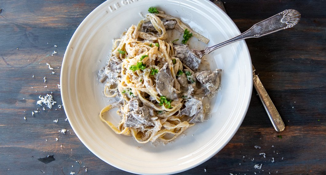 Lövbiffgrytan är mycket god ihop med tagliatelle eller fettuccine. 