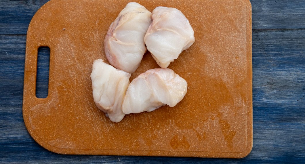 Räkna 2 mindre eller 1 stor bit marulk per portion. 