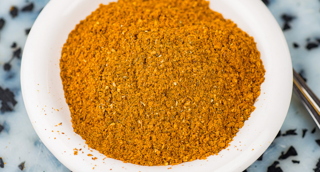 Hemgjord ras el hanout till grytan