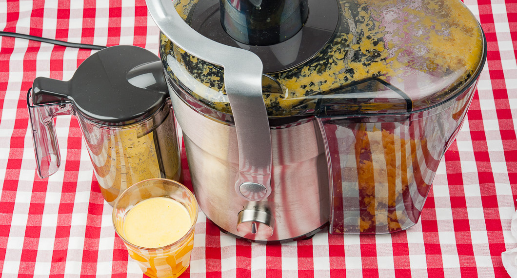 En råsaftscentrifug till att göra juice och råsaft med. 