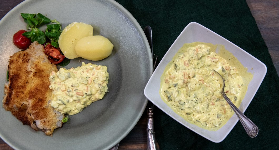 Låt gärna såsen stå i kylen någon timme innan servering att få smak. 