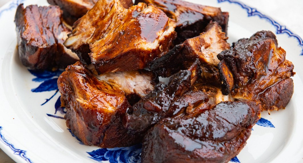 Revbensspjällen serverade i bitar på fat