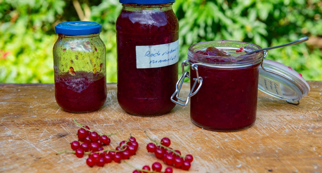 Marmeladen efter en natt i kylen - fast och fin. Jag fick ut 8 dl. 