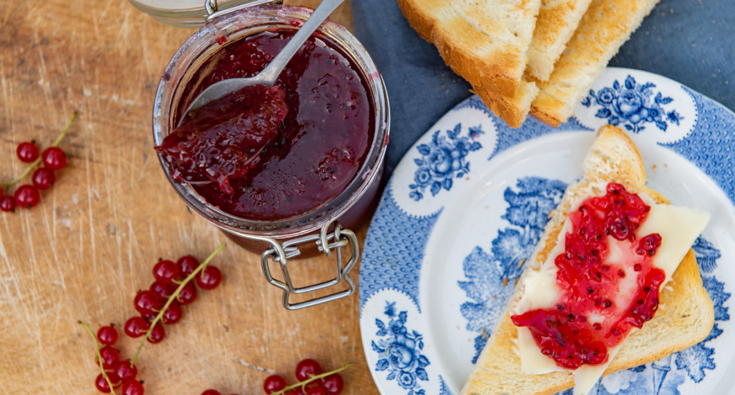Marmeladen passar som vanlig marmelad på rostmackan, scones med mera. 