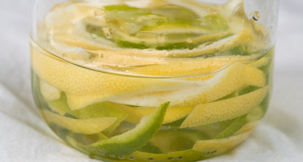 Snaps med lime och citron