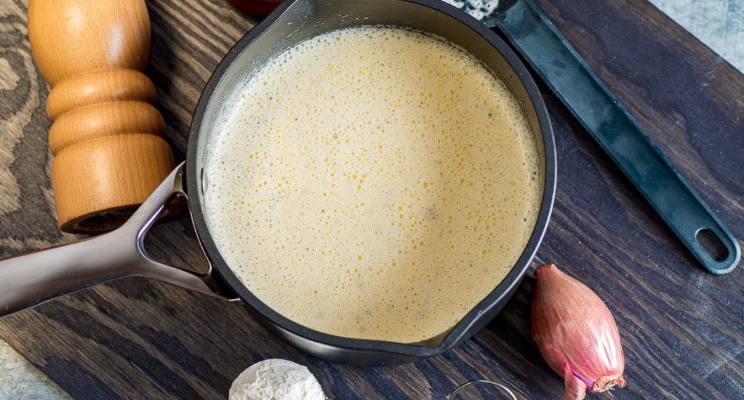 Vitvinssås är enkelt att laga med fiskbuljongtärning. Riktigt fin blir den med hemkokt fiskbuljong. 