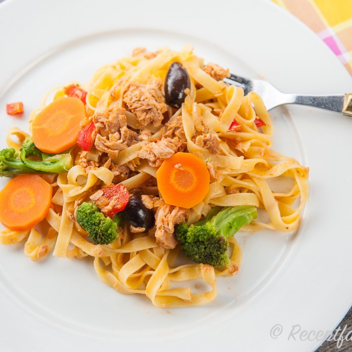 Pasta med tonfisk