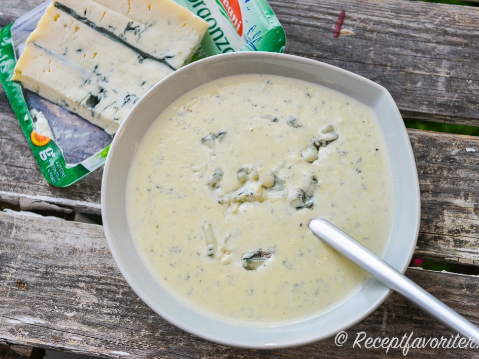 Kubalik qoramagiz qoramagiz uzun boyli qora yigit bilan jinsiy aloqada bolgan. Jinsiy aloqada klizma