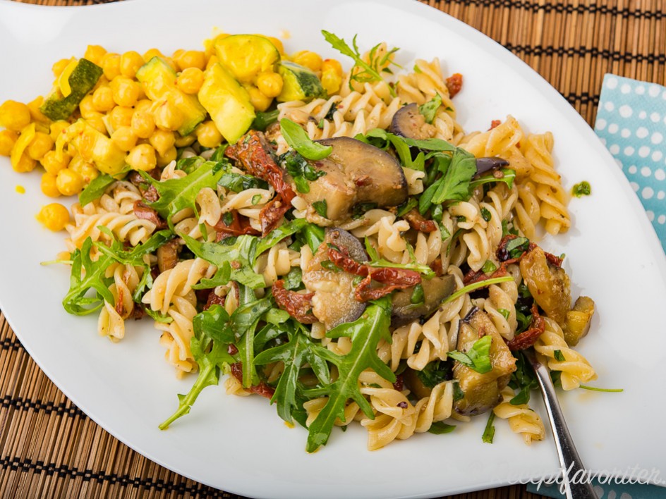 Vegetarisk pasta med aubergine