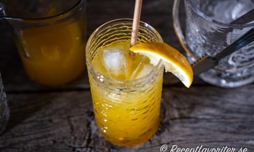 Mango Screwdriver med mangojuice, apelsinjuice och vodka. 