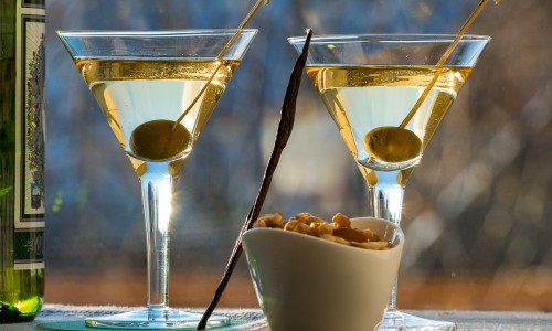 Vanilla Vodka Martini med oliv i martiniglas