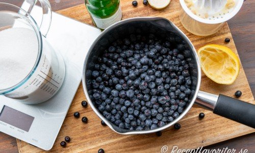 Ingredienser till blåbärssylt