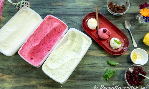 Jag tog hemgjord citronsorbet, krusbärssorbet och basilikasorbet. 