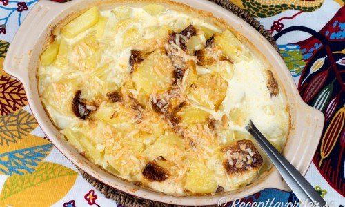 Fransk potatisgratäng med grädde och vitlök