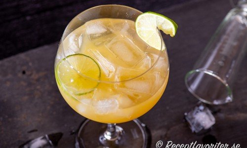 Ingefäran från Ginger Beer passar bra ihop med lime, tequila och apelsinlikören i en Margarita. 
