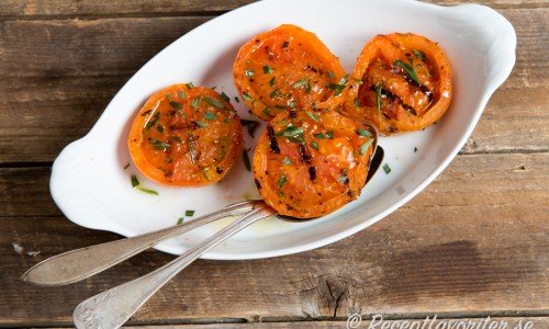 Grillade tomater - enklare och godare tillbehör får man leta efter