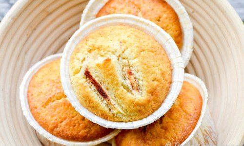 Muffins med äppel och kanel