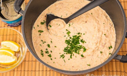 Tonfisksås till pasta i gryta