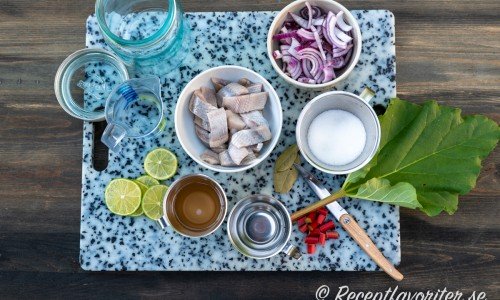 Ingredienser till rabarbersillen