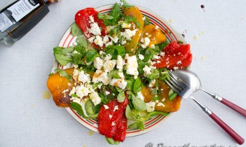 Välj en fin balsamvinäger, olivolja och äkta fetaost om du vill ha en riktigt god, fin festlig sallad. 
