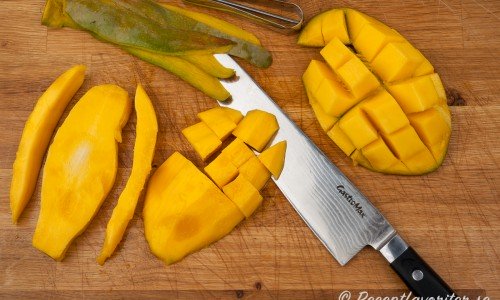 Så delar du en mango