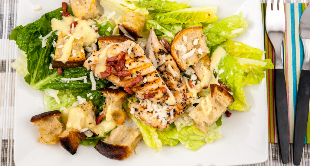 Caesarsallad med grillad kyckling