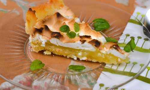 Citronmarängpaj - sötsyrlig citronkräm, söt maräng och knaprig pajdeg - en av mina favoritpajer.