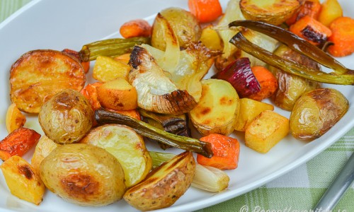Rostad knipplök, kålrot, morot och färskpotatis